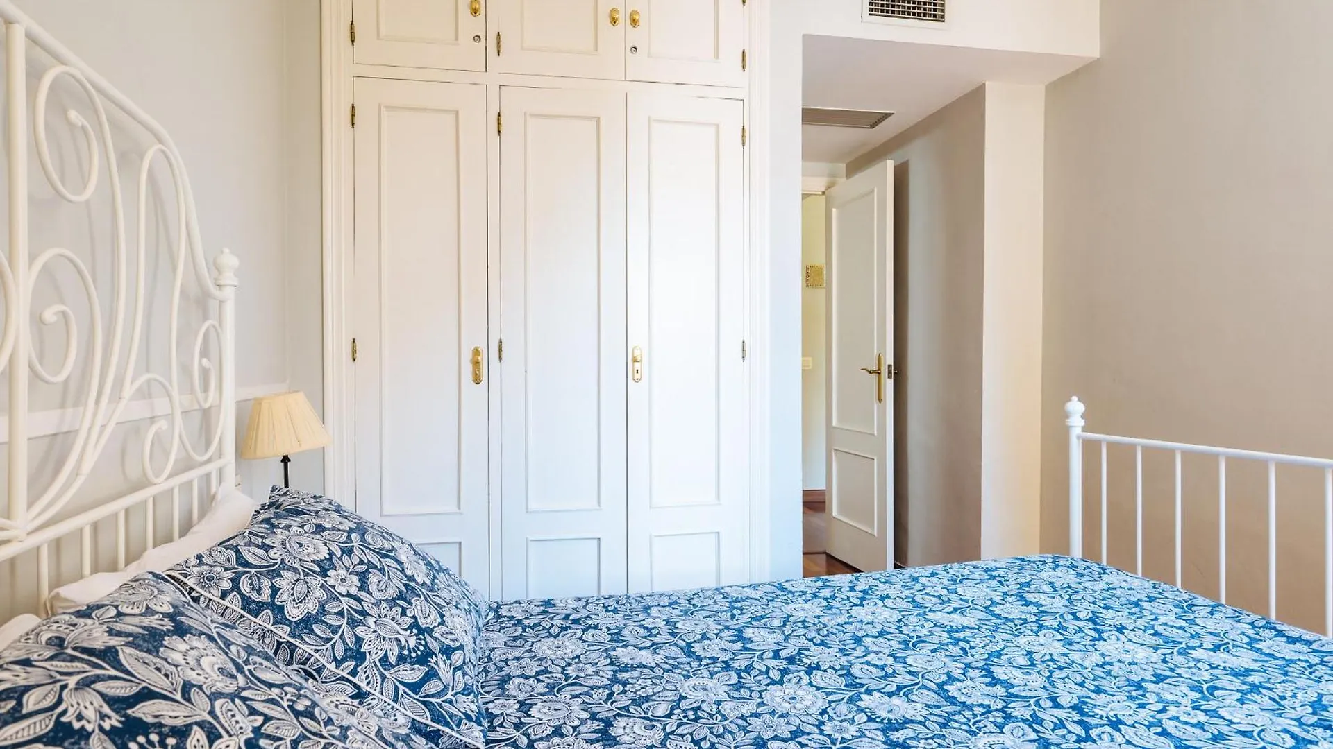 Novalia Home Suite Siviglia 0*,